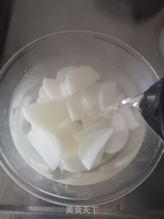 白菜年糕汤(百财年年高)的做法步骤:3