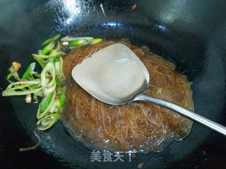 鸡蛋炒粉丝的做法步骤:12