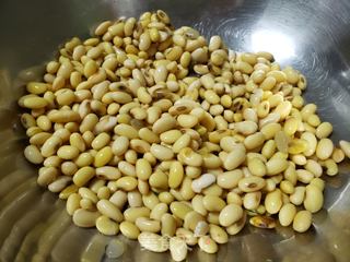 雪里红拌黄豆的做法步骤:6