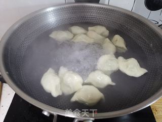 肉三鲜水饺的做法步骤:12