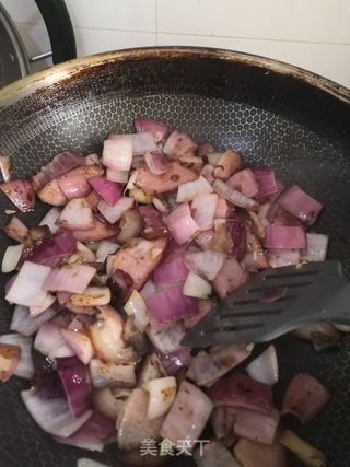 洋葱炒腊肉的做法步骤:9