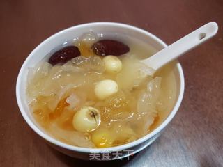 桃胶银耳莲子羹的做法步骤:9