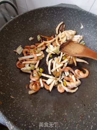 白菜福丸鲜虾煲的做法步骤:6