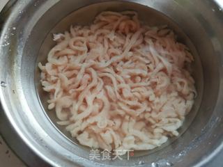鱼香肉丝的做法步骤:5