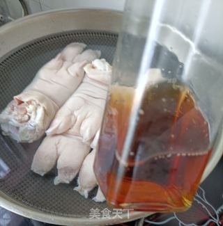 猪蹄冻的做法步骤:2
