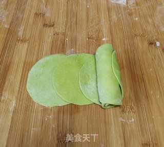 碧绿玫瑰馒头的做法步骤:5