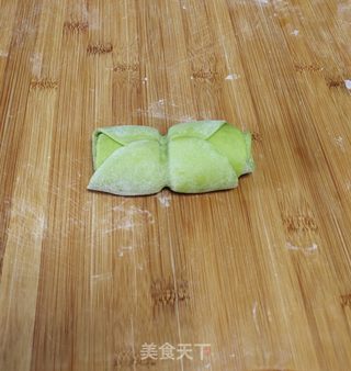 碧绿玫瑰馒头的做法步骤:6