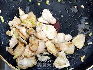 茶树菇炒五花肉的做法步骤:6