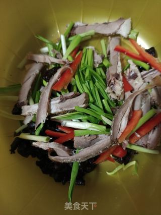 蒜黄炒羊肉的做法步骤:6