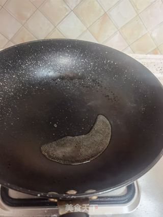 回锅肉炒芹菜的做法步骤：5