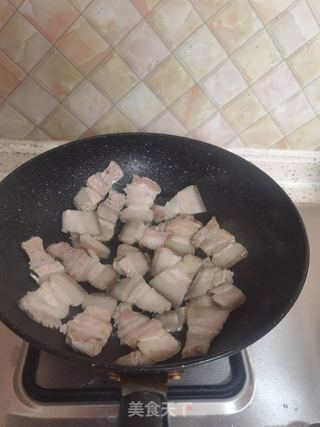 回锅肉炒芹菜的做法步骤:6