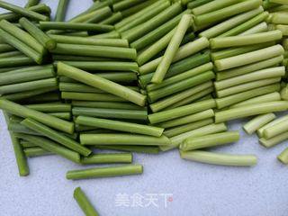 #腌蒜薹的做法图解3