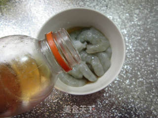青椒虾仁炒铁棍山药粉条的做法步骤：4