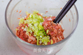 鲜美好吃的蛋肉卷的做法步骤:2