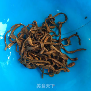 #菌菇煲草鸡的做法图解4