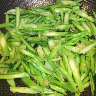 蒜蓉蚝油菜芯的做法步骤：5