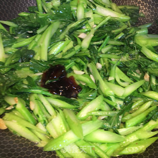 蒜蓉蚝油菜芯的做法步骤：6