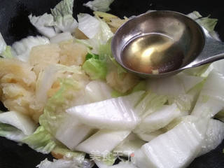 鱼鳔烧大白菜的做法步骤:6