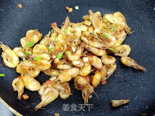 #油爆小河虾的做法图解11