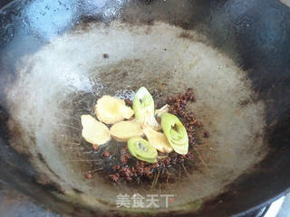 翅根烧土豆的做法步骤:5