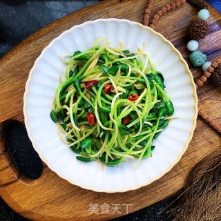 蒜香炒豆苗的做法步骤：9