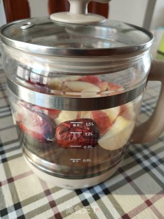 红枣苹果糖水的做法步骤：3