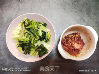 牛肉炒莴笋的做法步骤：1