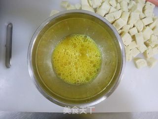 孜然火腿馍丁的做法步骤:2