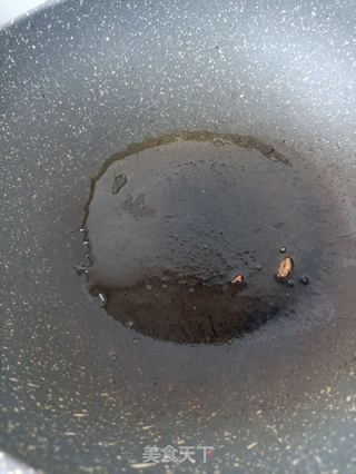 腊肉炒黄豆芽的做法步骤:4