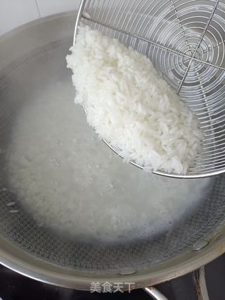 捞米饭的做法步骤:5