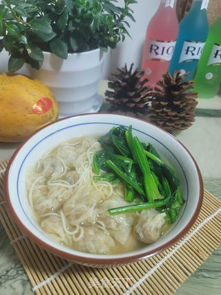 菠菜云吞面的做法步骤:11