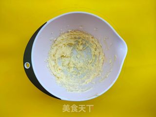 莎布蕾钻石杏仁曲奇饼干的做法步骤:4