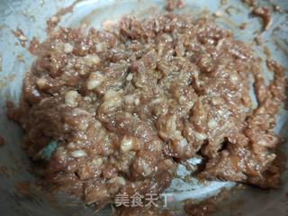 猪肉白菜三鲜水饺的做法步骤:2