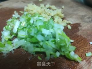 猪肉白菜三鲜水饺的做法步骤:4