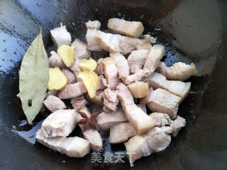 栗子红烧肉的做法步骤:4