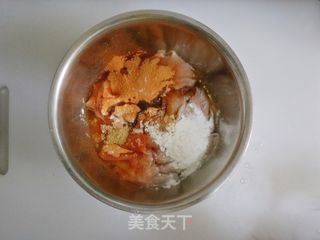 十块钱鸡胸肉自制奥尔良鸡肉芝士汉堡❤️一口气吃三个都不过瘾的做法步骤:2
