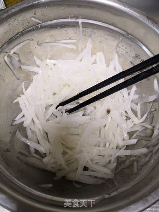 炸萝卜丸子的做法步骤:2