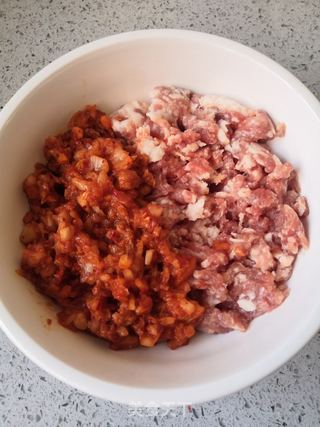 泡菜猪肉馅饺子的做法步骤:4