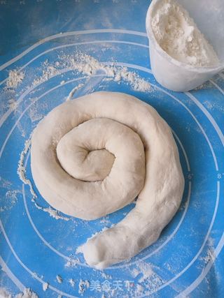泡菜猪肉馅饺子的做法步骤:6