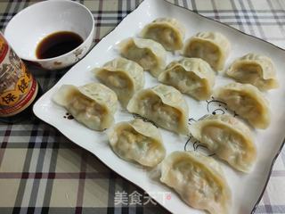 西葫虾仁烫面蒸饺的做法步骤:16
