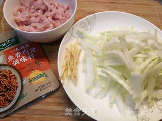 年夜饭新年菜（24）白菜鱼香肉丝的做法步骤：1