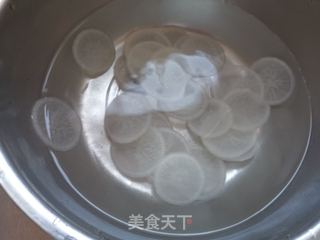 蒸蒸日上酿萝卜夹的做法步骤:5