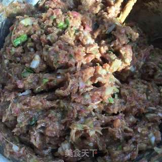 大葱萝卜羊肉包的做法步骤:7