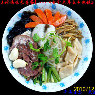早餐精典制作《金针木耳鱼羊泡馍》