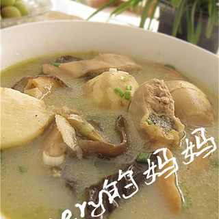 茨菇木耳炖河蚌