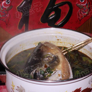 年菜之二十七红红火火-----酸菜鱼头汤