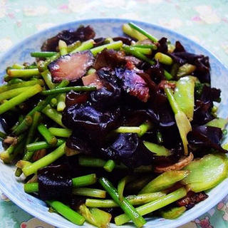 https://i3i620.meishichina.com/attachment/recipe/201104/201104221110167.jpg?x-oss-process=style/p800的做法