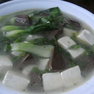 猪血豆腐白菜汤
