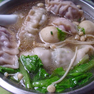 紫包菜肉馅饺子+韭菜花肉馅饺子