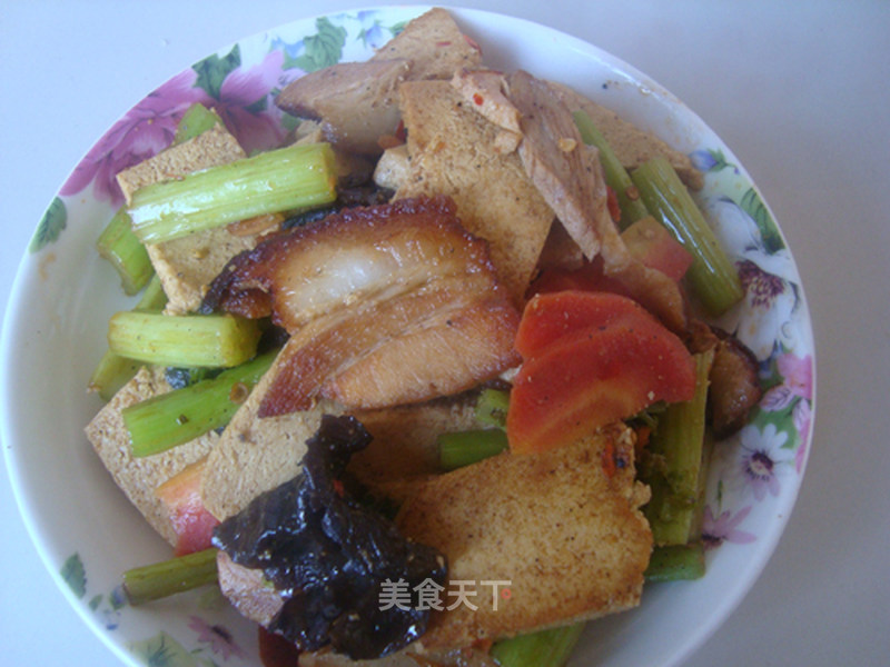 https://i3i620.meishichina.com/attachment/recipe/2012/03/14/20120314170044816764491.jpg?x-oss-process=style/p800的做法